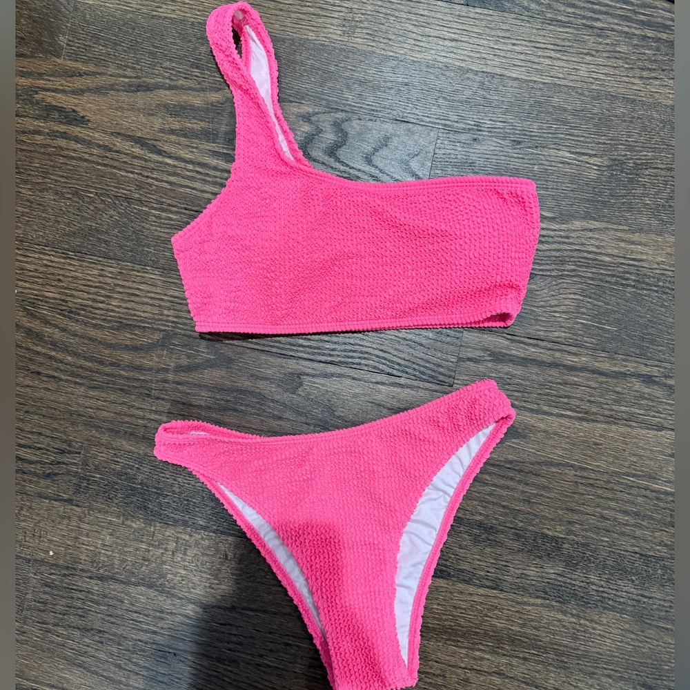 One shoulder bikini